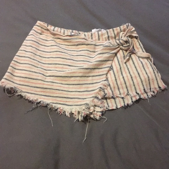 American Threads Pants - Stripped wrap shorts!